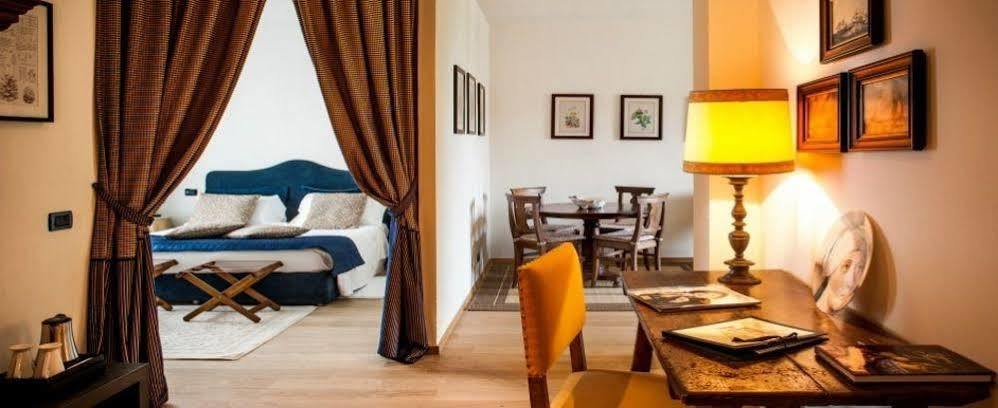 Locanda Del Pilone Alba  Buitenkant foto